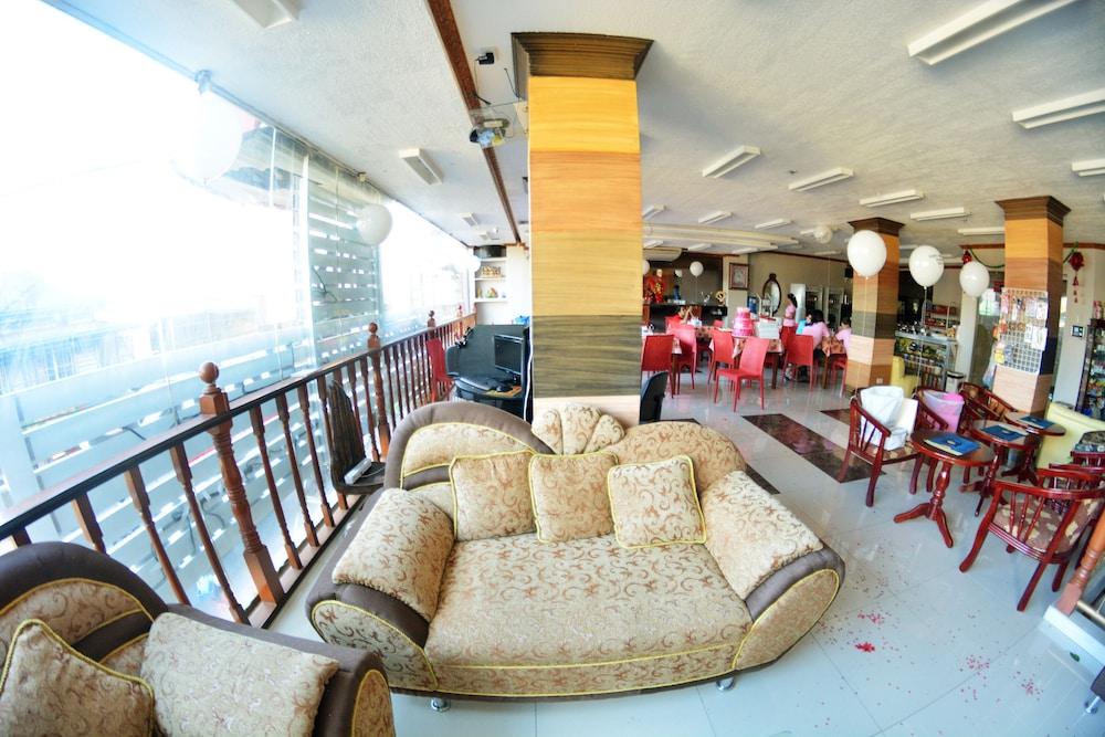 Honey Hunt House bahay-panuluyan 3*